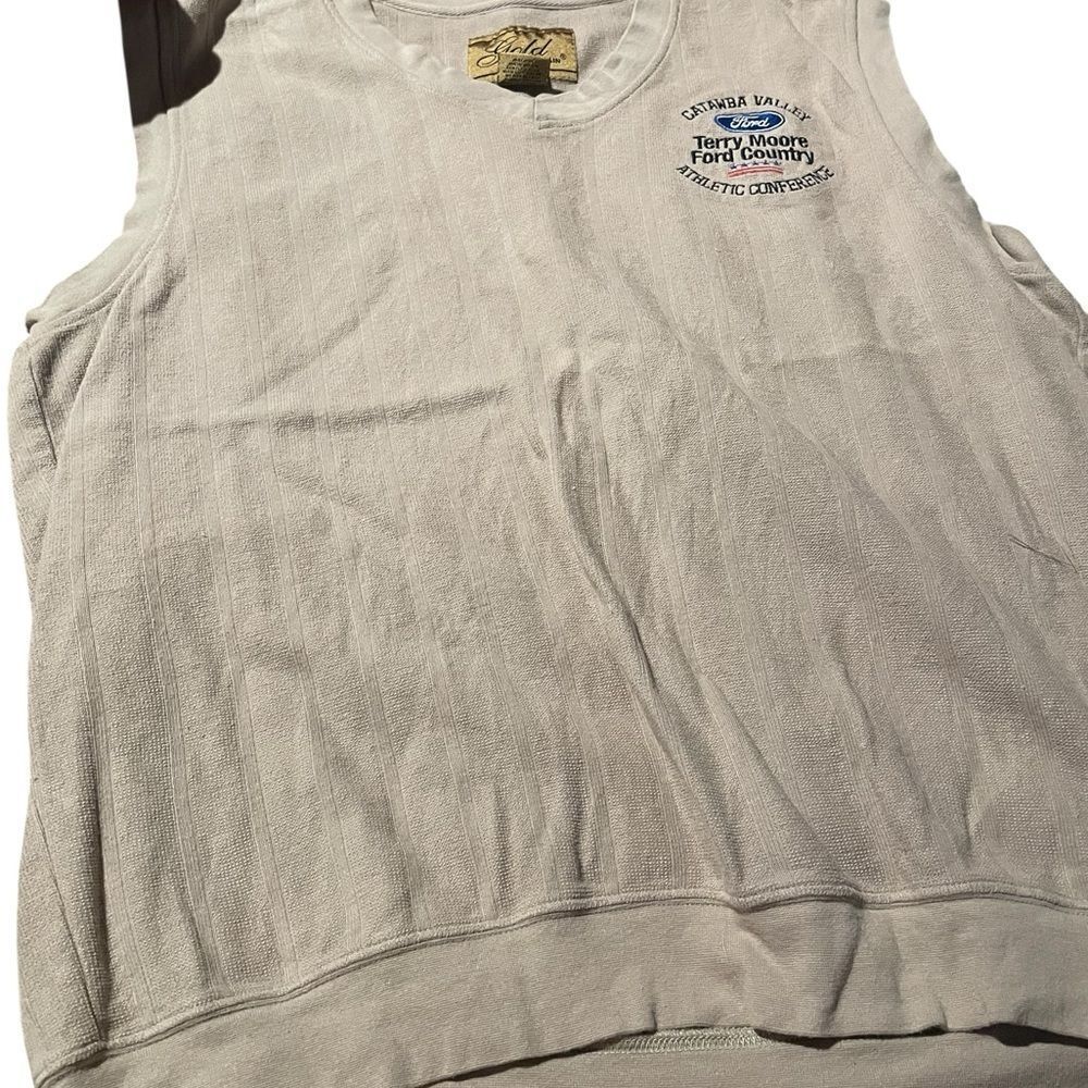 Gold Tri-Mountain Vintage tan sweater vest excellent condition